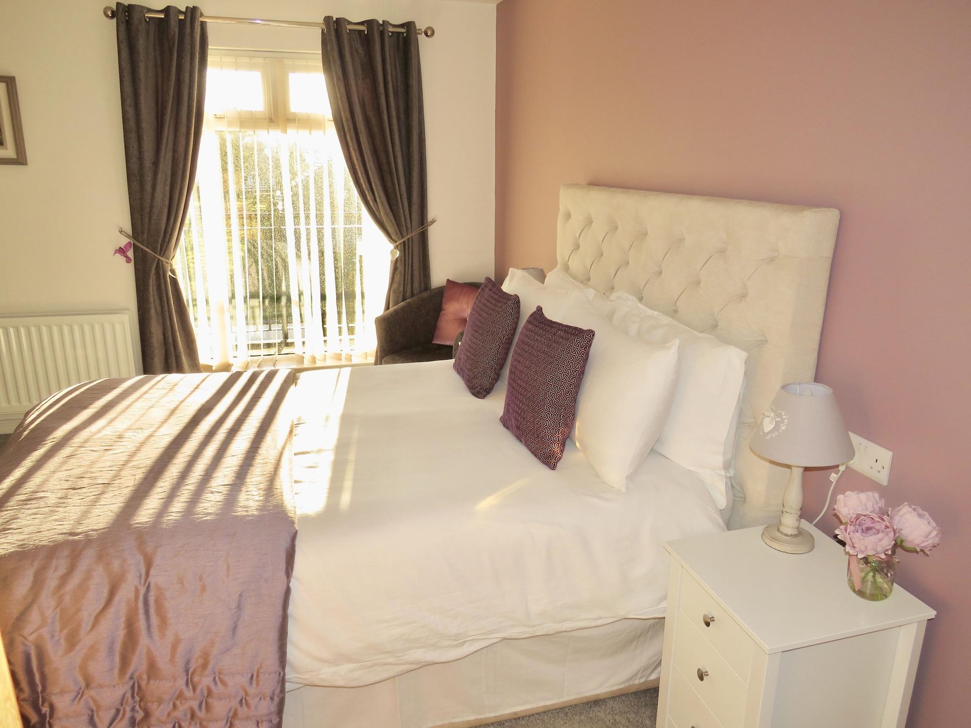 เกลนเดล เบด แอนด์ เบรกฟาสต์ Bed & Breakfast คูเชนดอล ภายนอก รูปภาพ